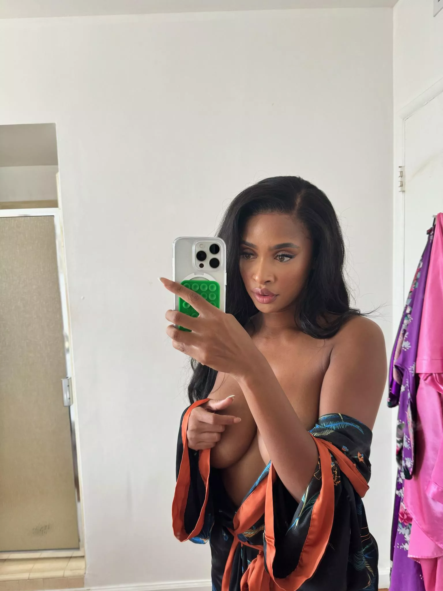 Come closer let me tell you a secret 