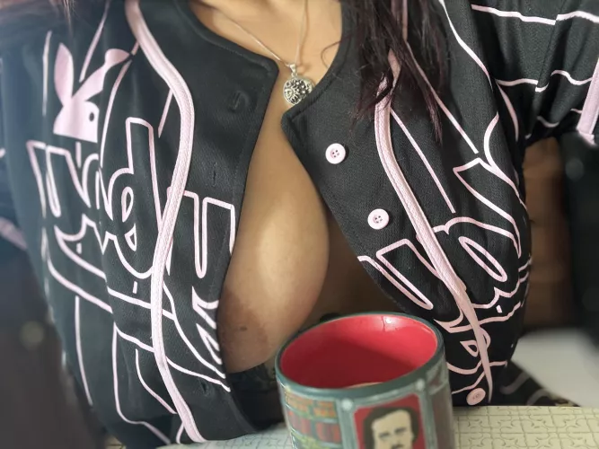 Come sit down and have a sip. 🐰 