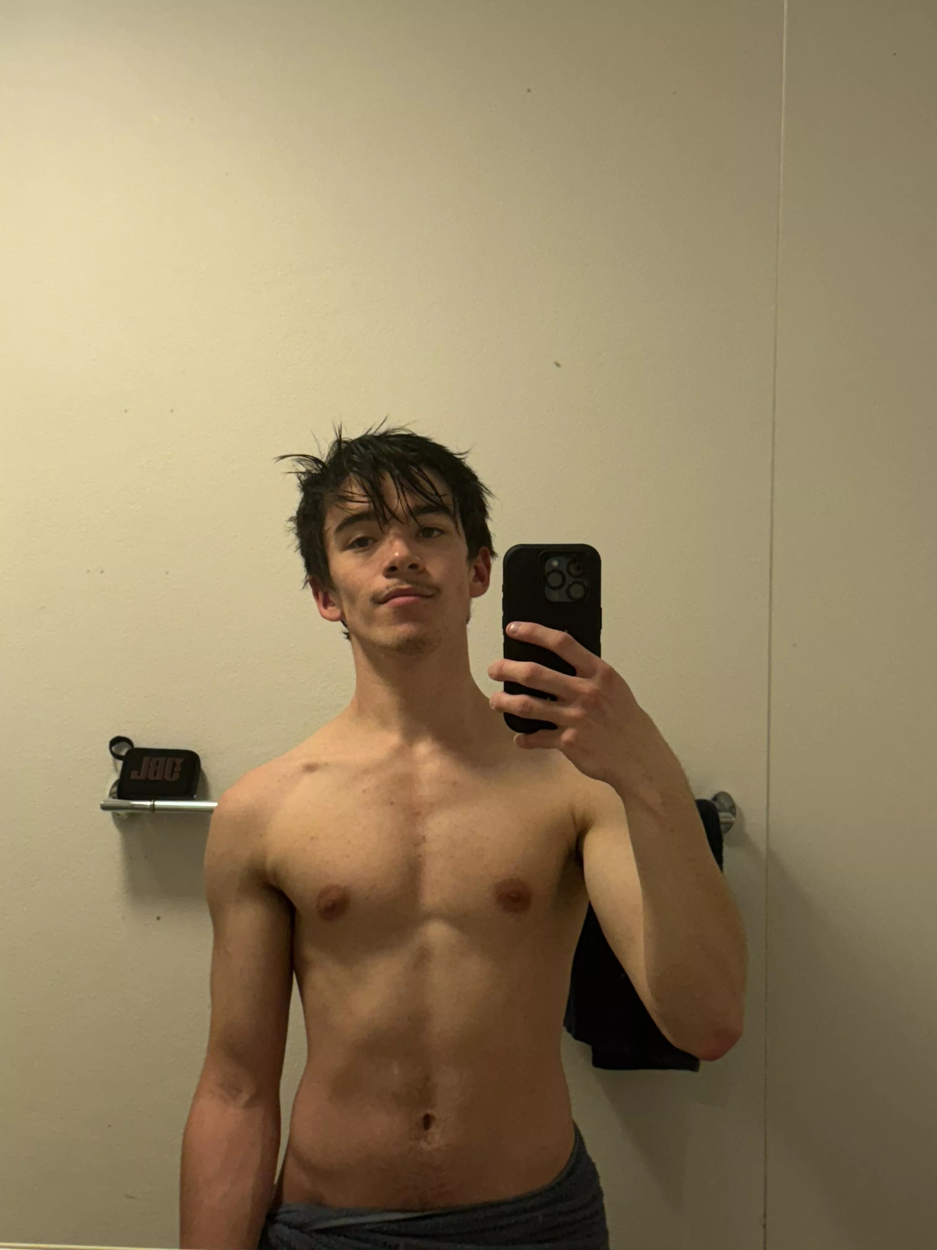 hope you’re having a great day! stay cheering 🤙 hope you’re having a great day! stay cheering 🤙