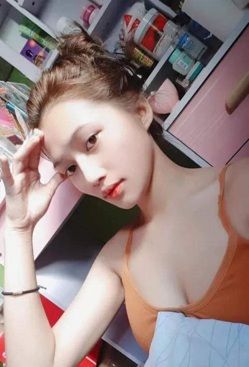 I told u i am a trans and show u a my pretty hard girlcock will u hug stil hug me?💦