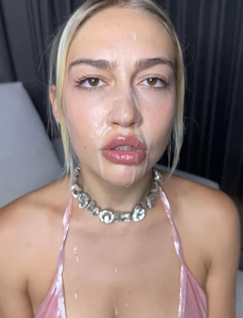 I want to feel your sperm dripping on my face