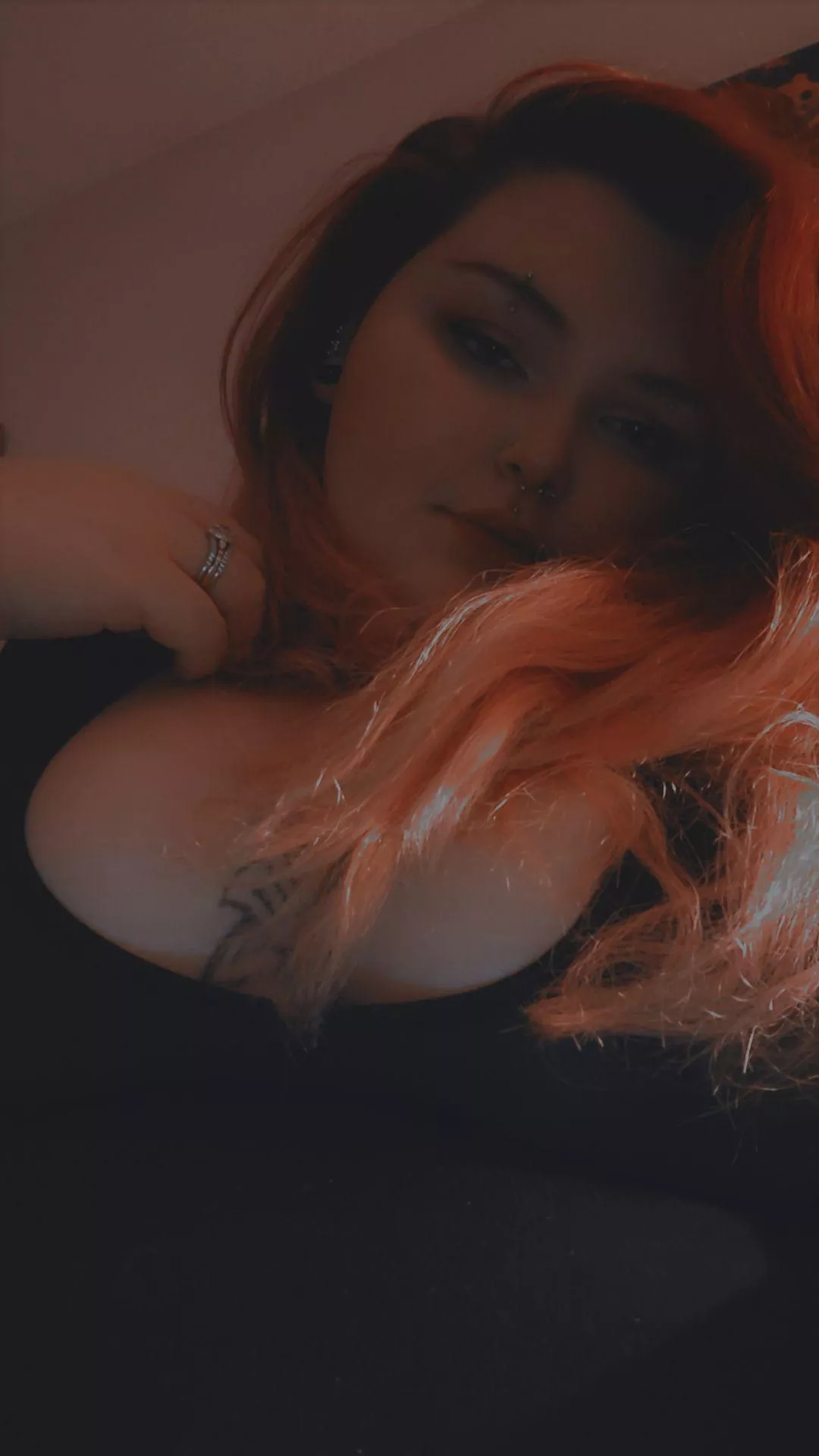 Let me laugh at and rate ur tiny cock? 