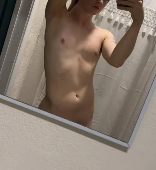 Twinks like their armpits smelled too 😜