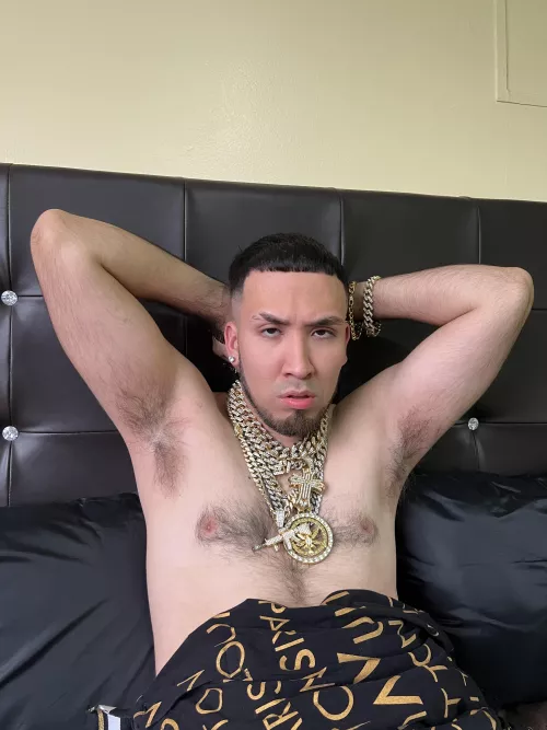 Whats your opinion on hairy bodies? Do you like what you see? Hahaha 