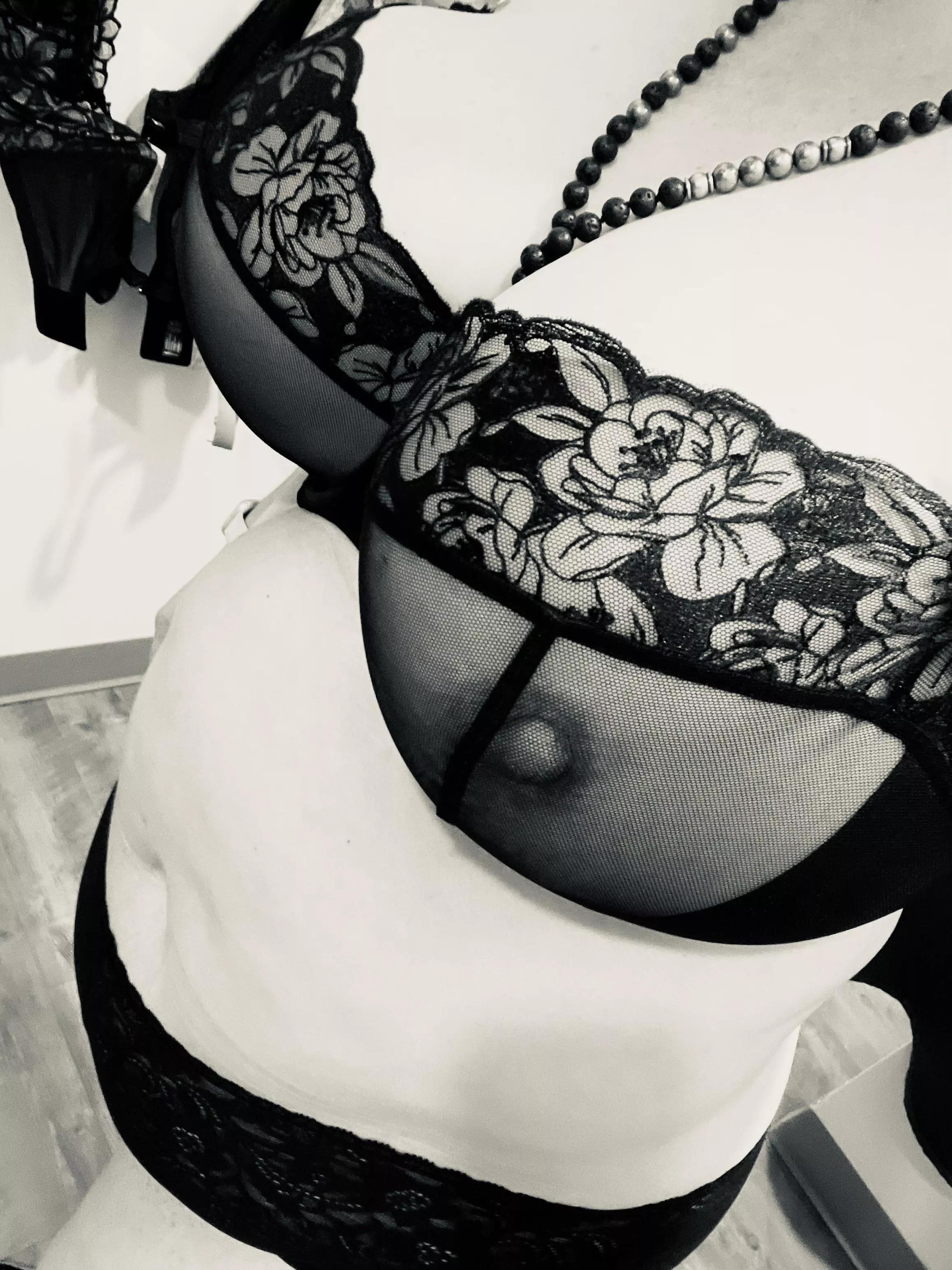 Bra shopping. Anyone want to help me pick the best ones? 