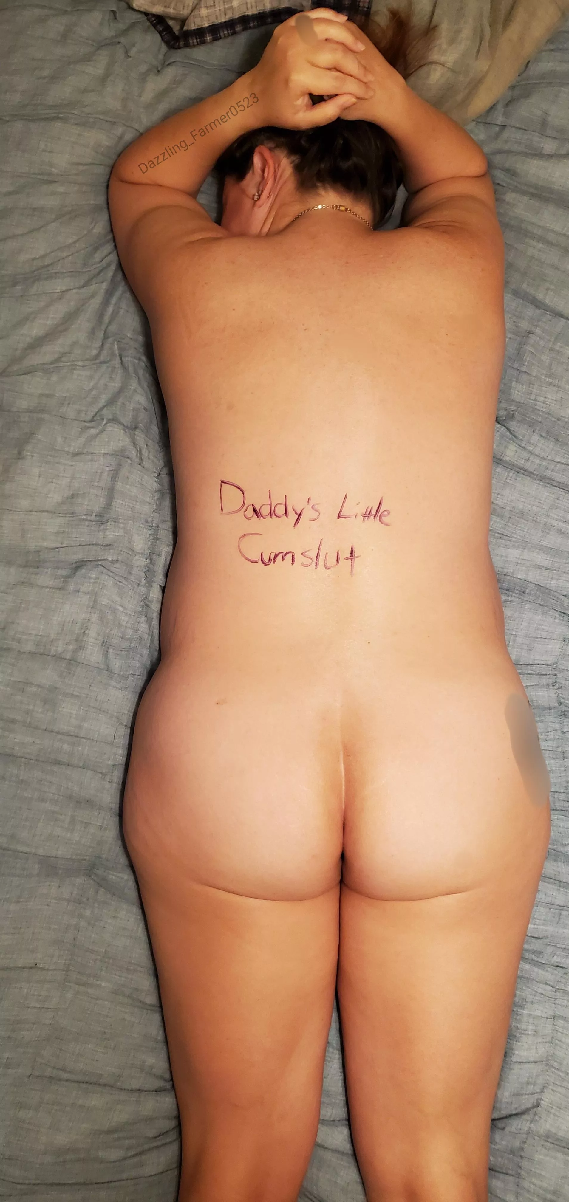 Daddy wants someone else to cum on me. Tell me where you are cumming on me. 