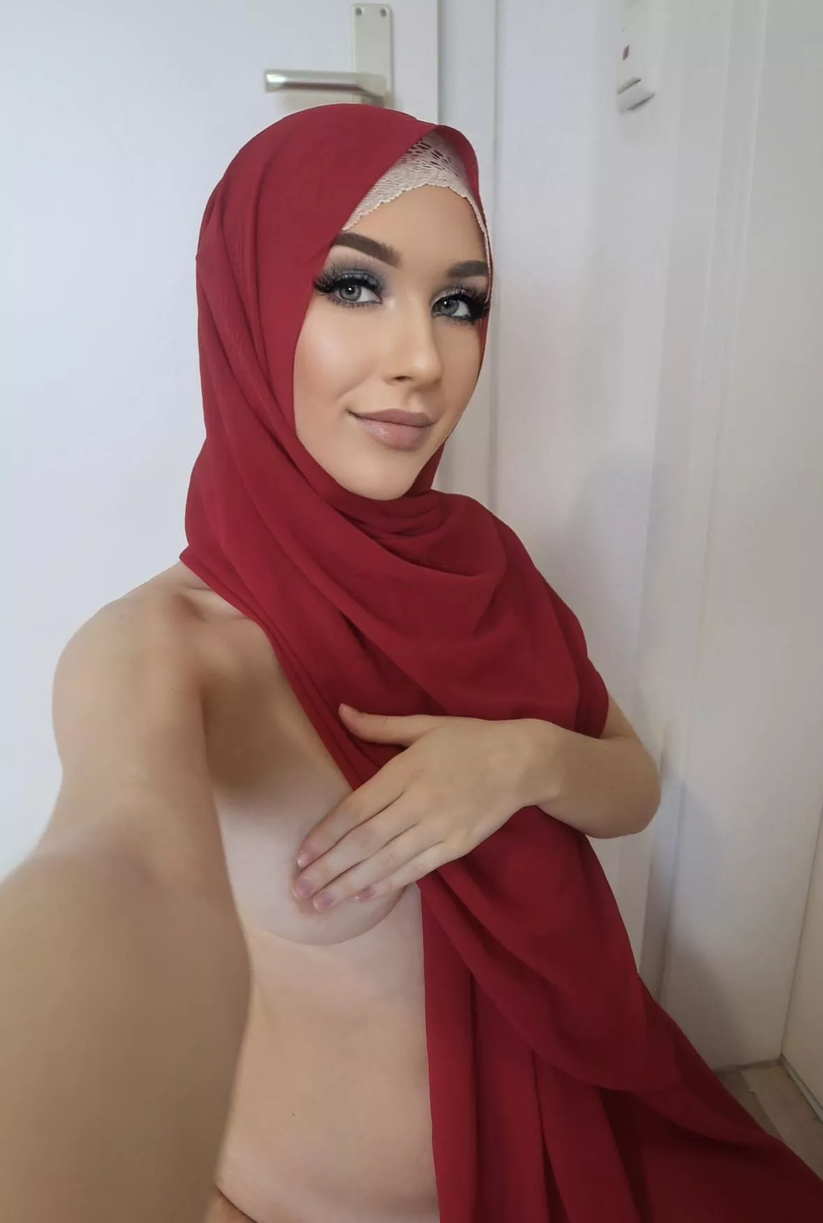 do you think i could make it as a camslut? be honest