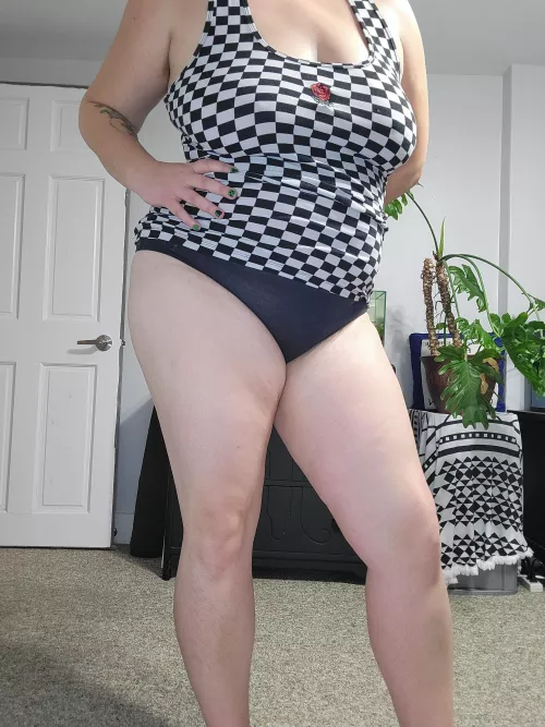 Green nails for Halloween, but I doubt you noticed 