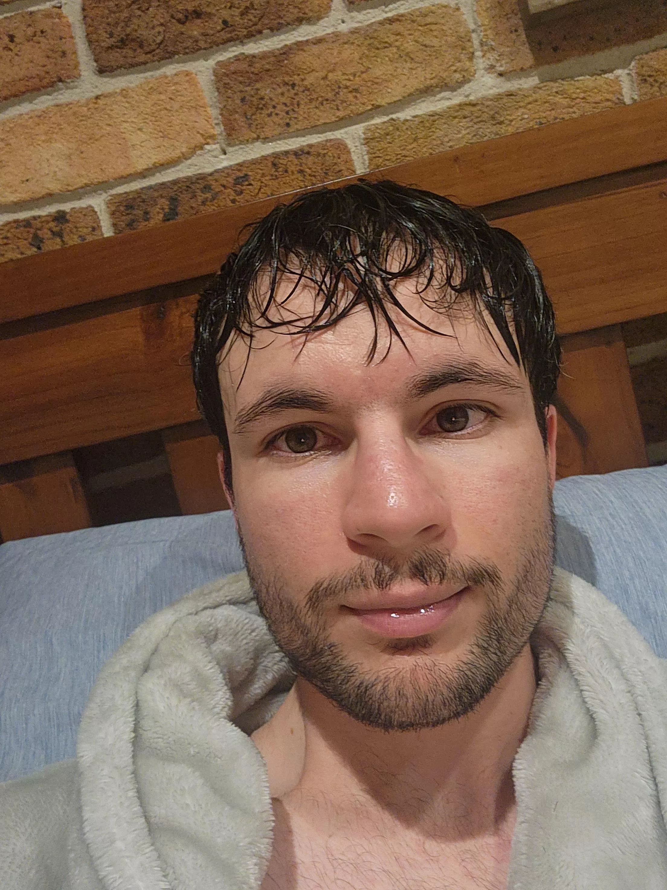 Happy with the beard trim, and my skin Rn (used to be a really bad face picker!)