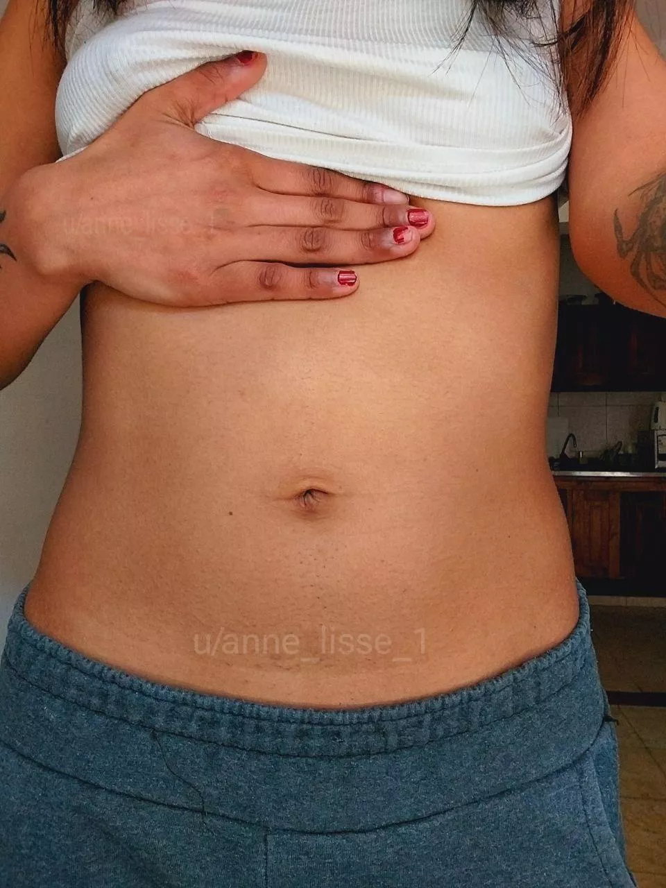 I bet if you peek through my belly button you'll see how deep and smelly it is