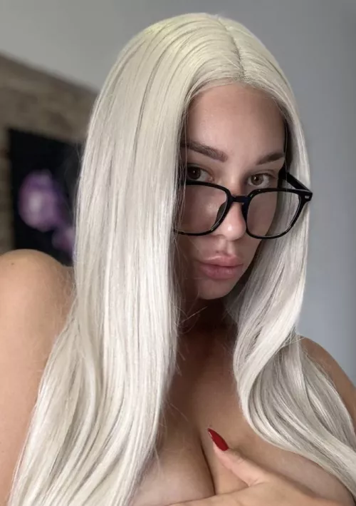 I think that my lips need to be more bigger