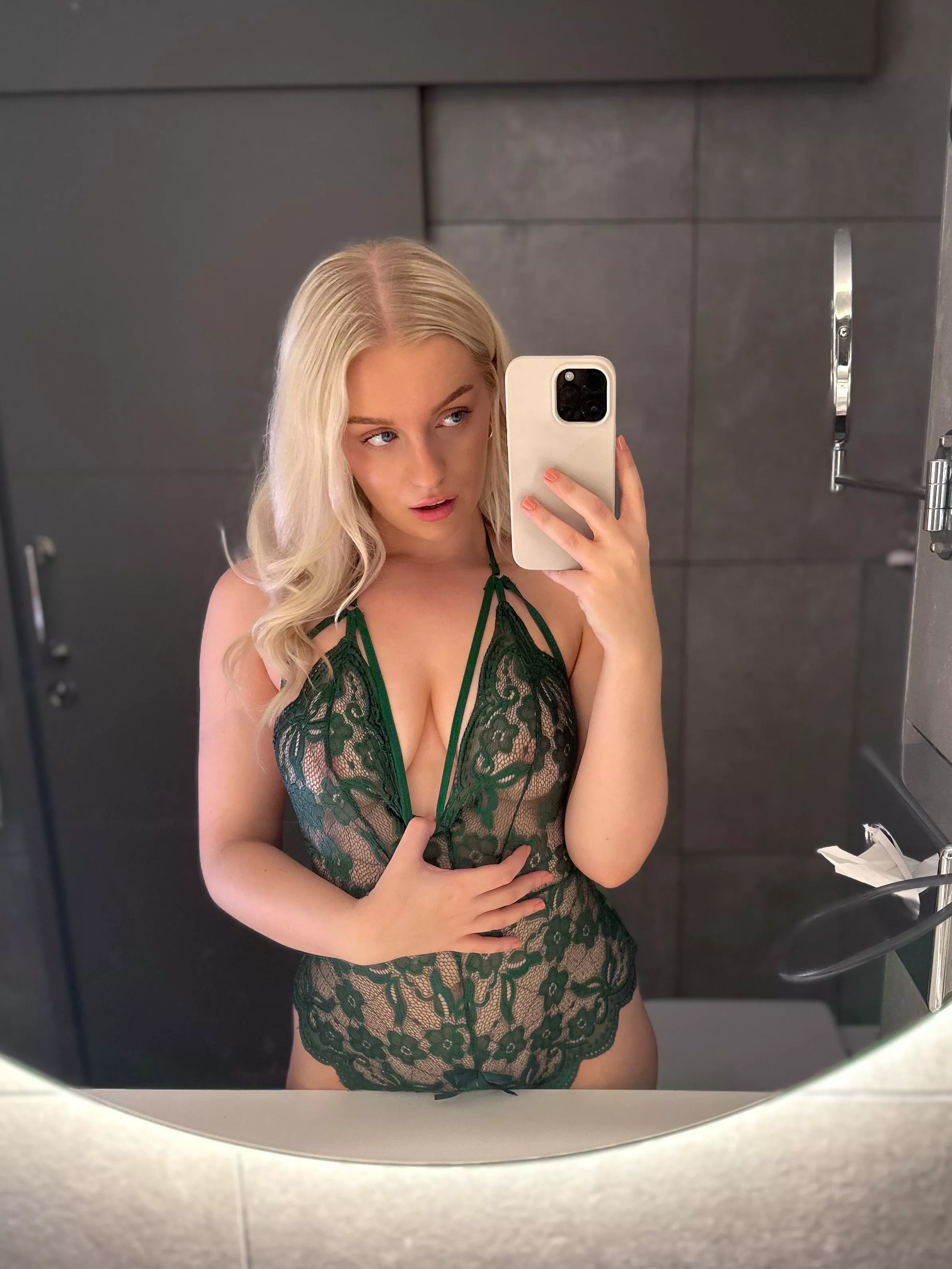 Is green my colour ? 😏