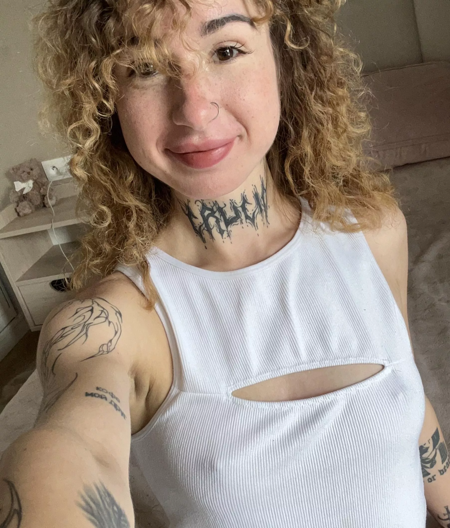 just a girl with a killer smile