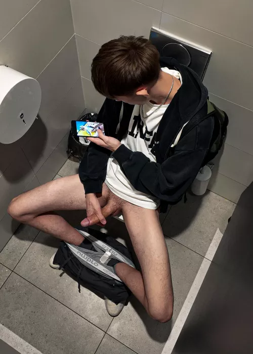 POV: during a break between classes, you heard strange sounds from the stall next to you and decided to take a peek. 👀