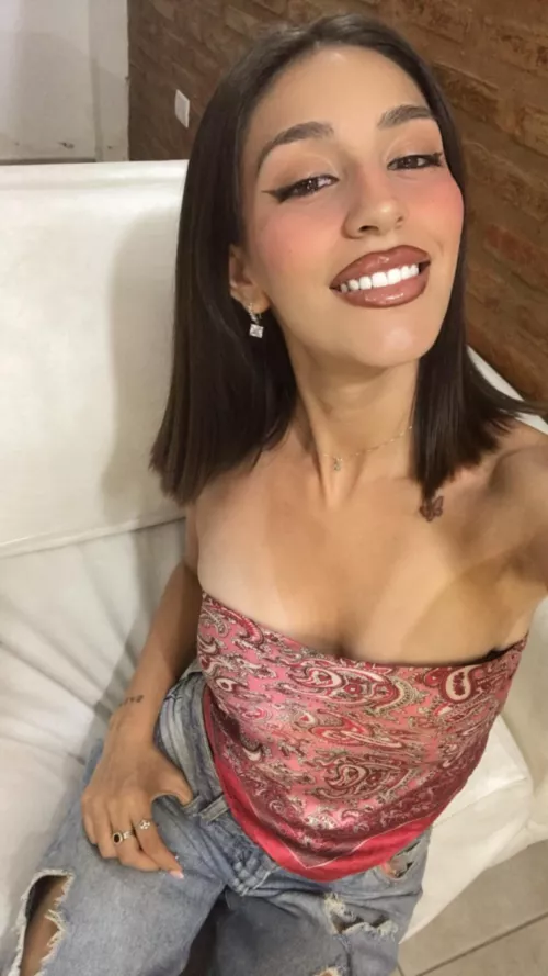 Who else loves armpits?