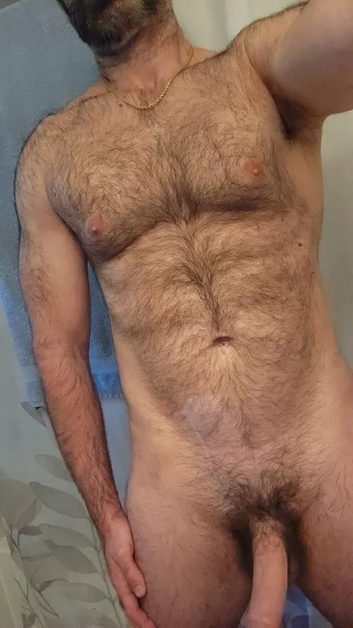 Who likes their daddy tall, hung and hairy?  (40)