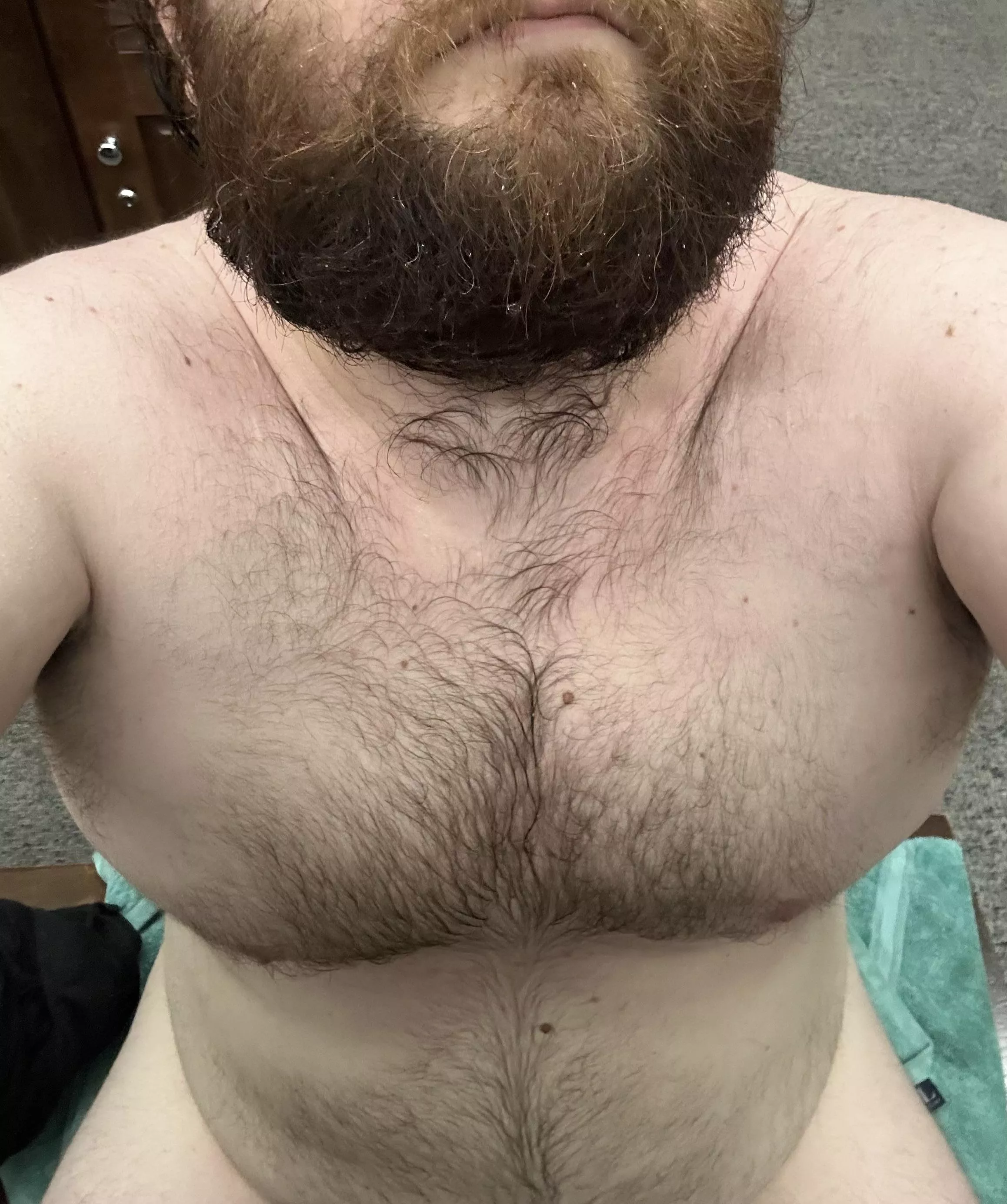 6am and im already done with the gym and showered 🧼 🐻 💪 