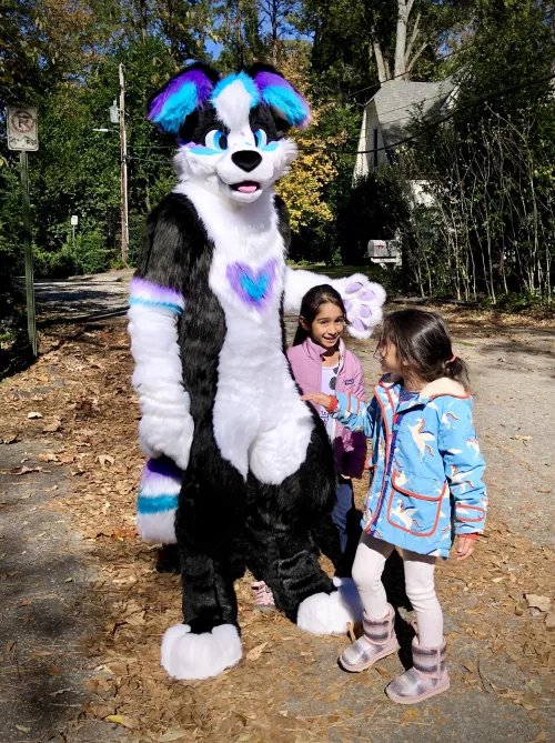 “He’s so tall!”