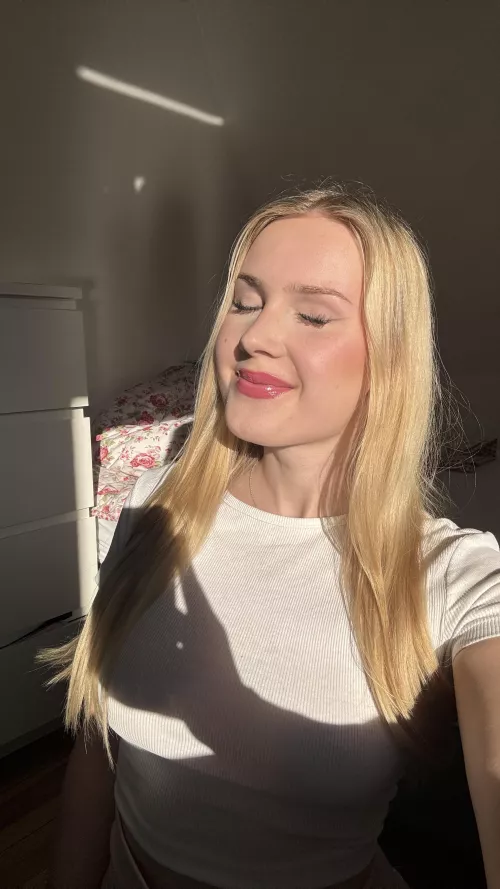 It makes me happy when people admire me