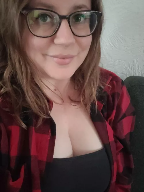 It's fall🍁 aka flannel time^^