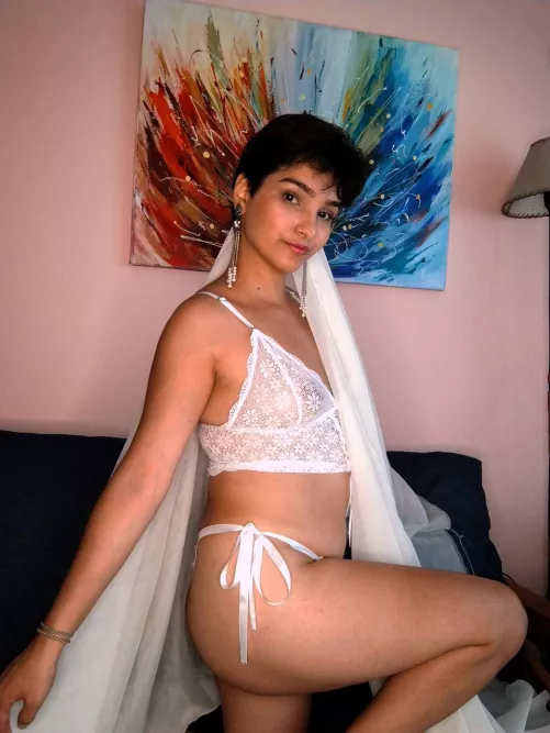 I've already put on your favorite lingerie, it's time for you to take it off