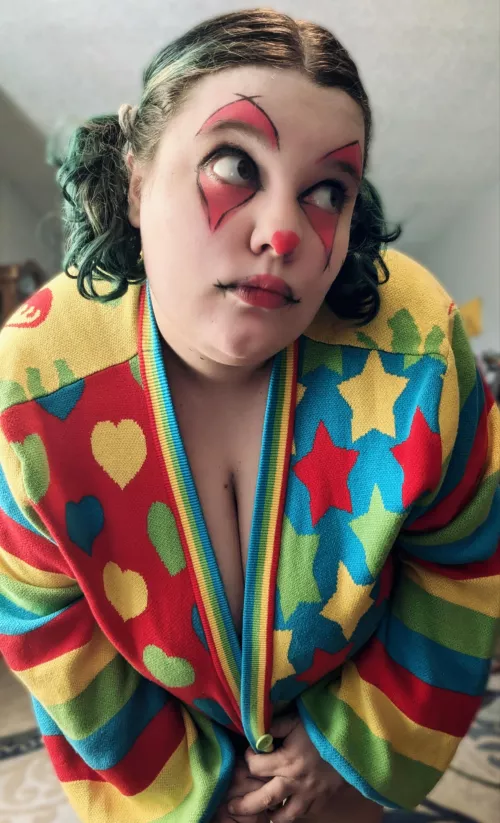 just clowning around~