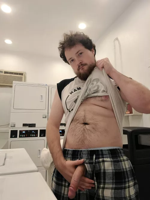 Just doing some laundry 👀