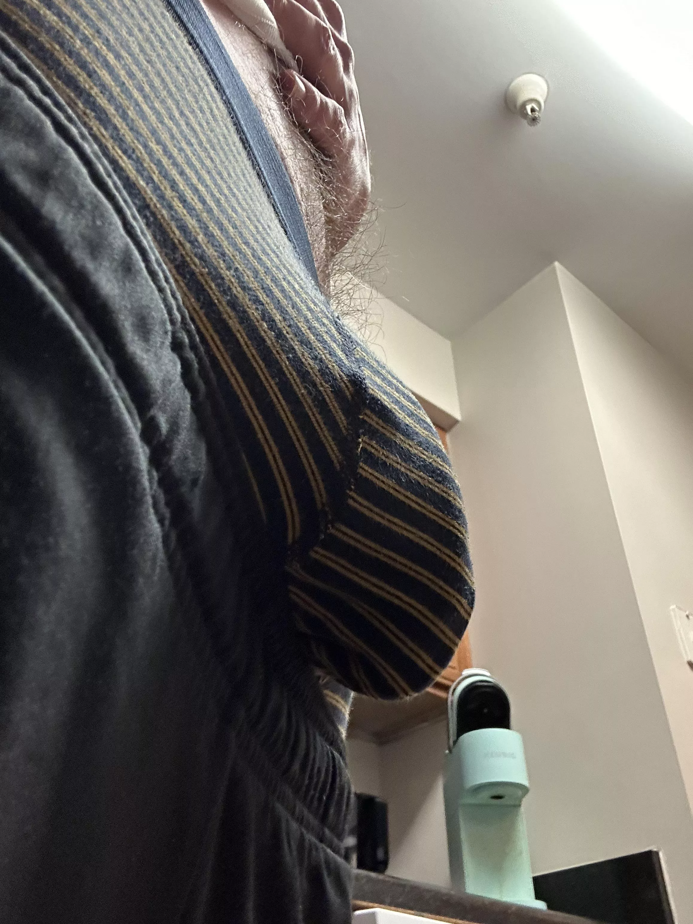 Kitchen bulge