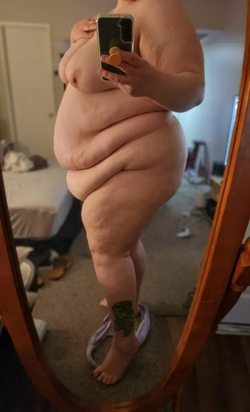 Let's stay naked all weekend 🥰