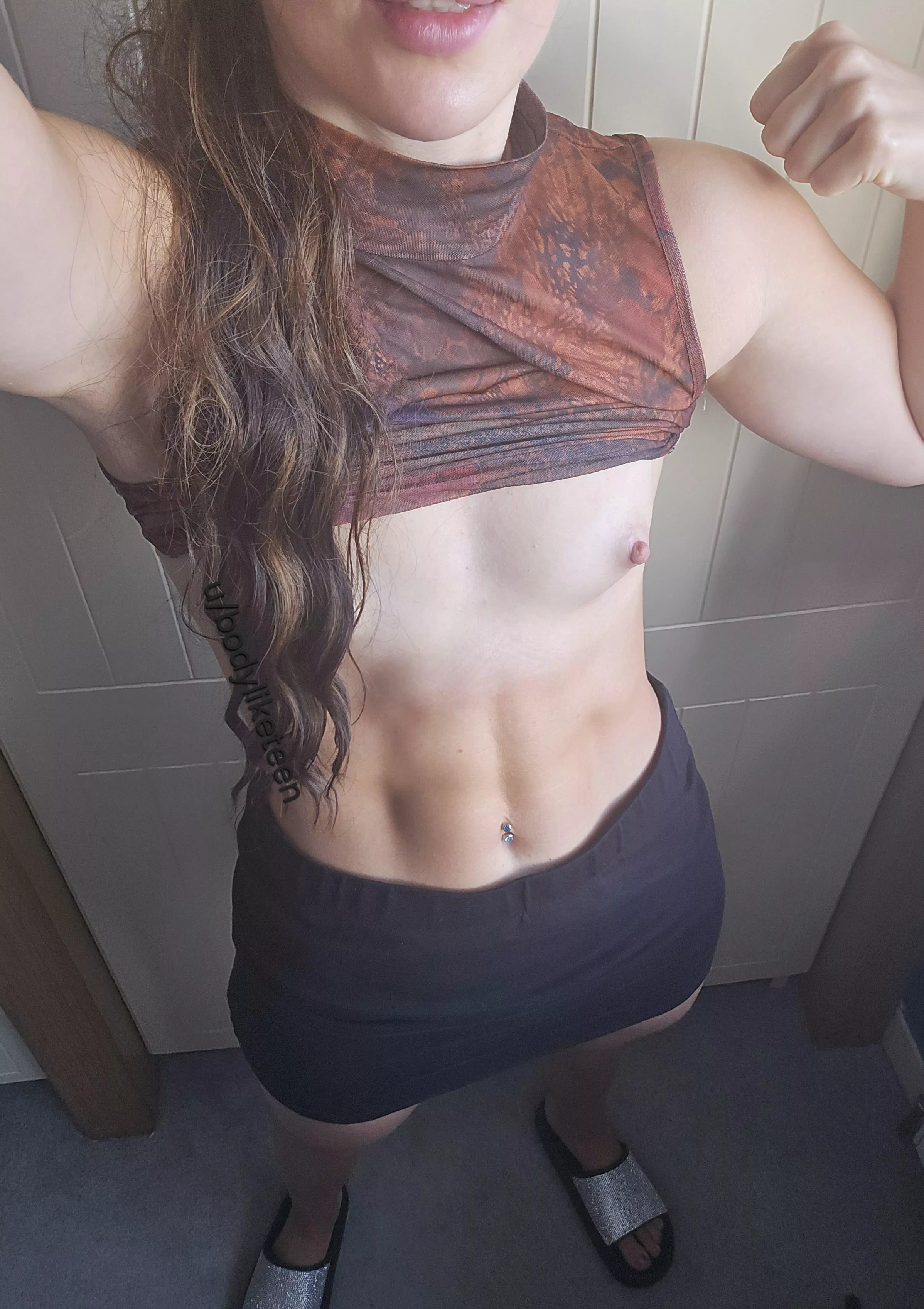 Little titty tan lines and abs :) what do you think bbe:)