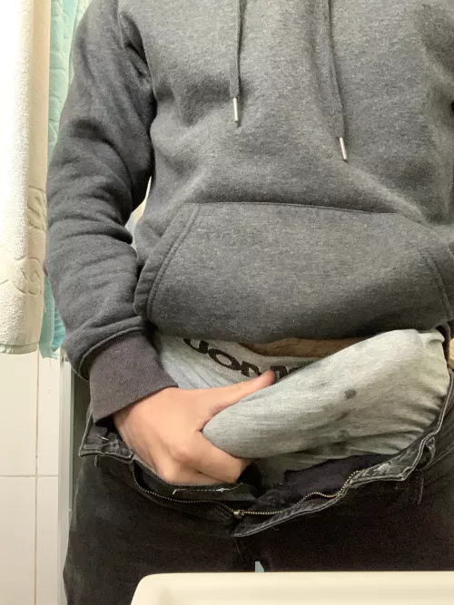 mikehugecock8 on snap 😉