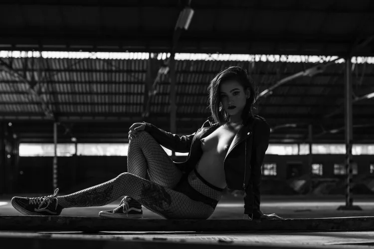 Oh no, my jacket slipped off... 