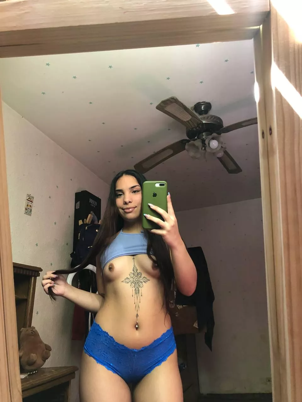 Small chocolate nips