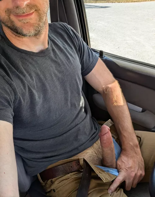 Sometimes you just gotta stop and let it breath for a minute. On the homeward leg of my road trip and going through the Midwest on the way to the East Coast. Anyone wanna copilot? (40) 😈