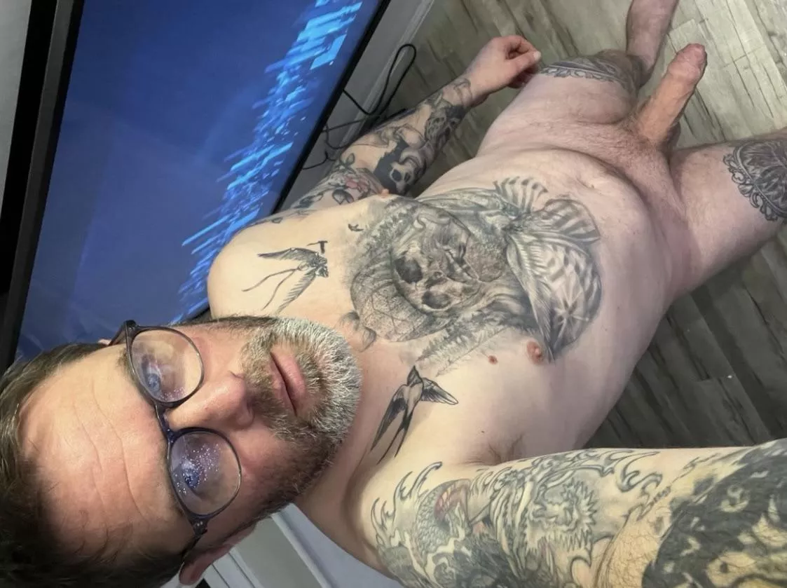 You think my glasses suit me 