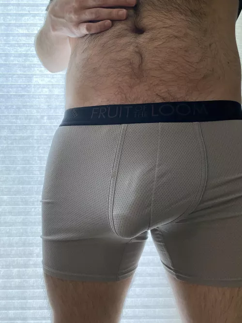 (33) Throbbing through the fabric