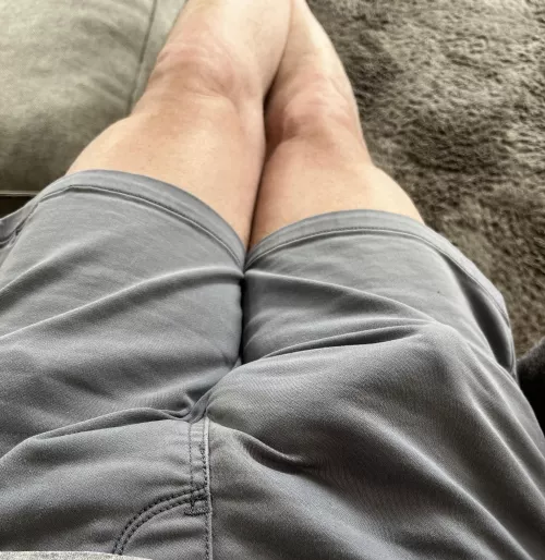 44 & Bored in Melbourne 