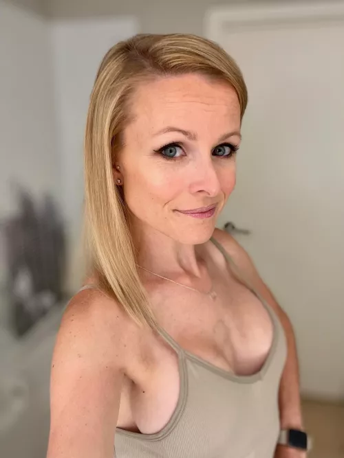 Braless in tank tops is always the best way to go