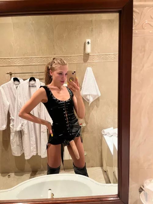 Come on and taste my cock
