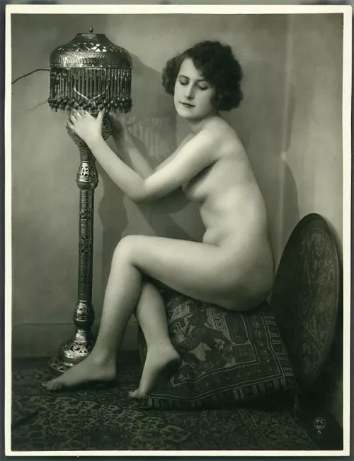 English Studio nude