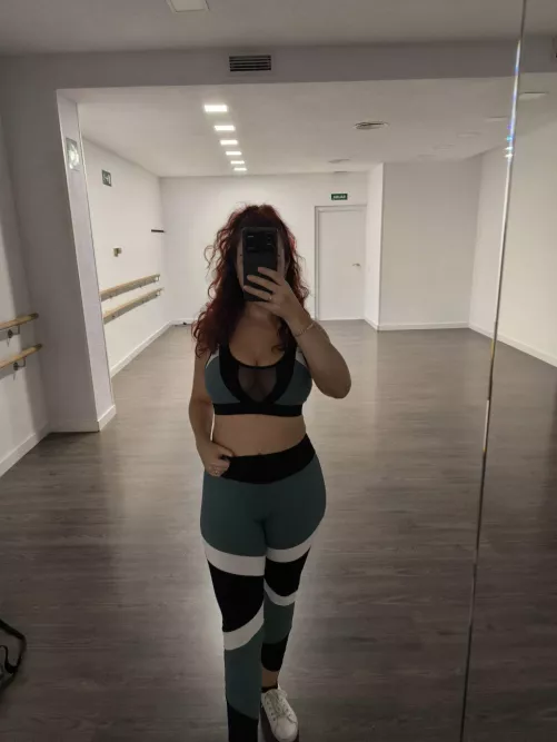 Everything is a cleavage if your tits are big enough