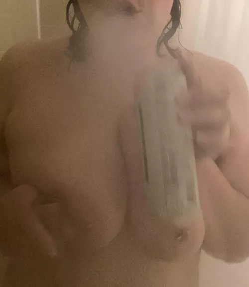 Feeling like a (f)rat bro with my shower hard seltzer and bong 
