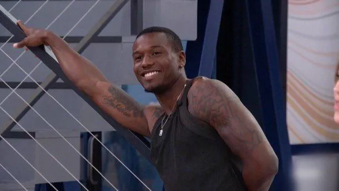 How the hell is this the first pic of cam in this subreddit shame on all of you