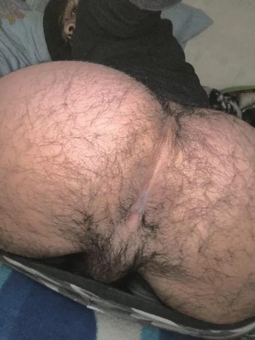 I'm sad nobody likes my hairy hole 🥲