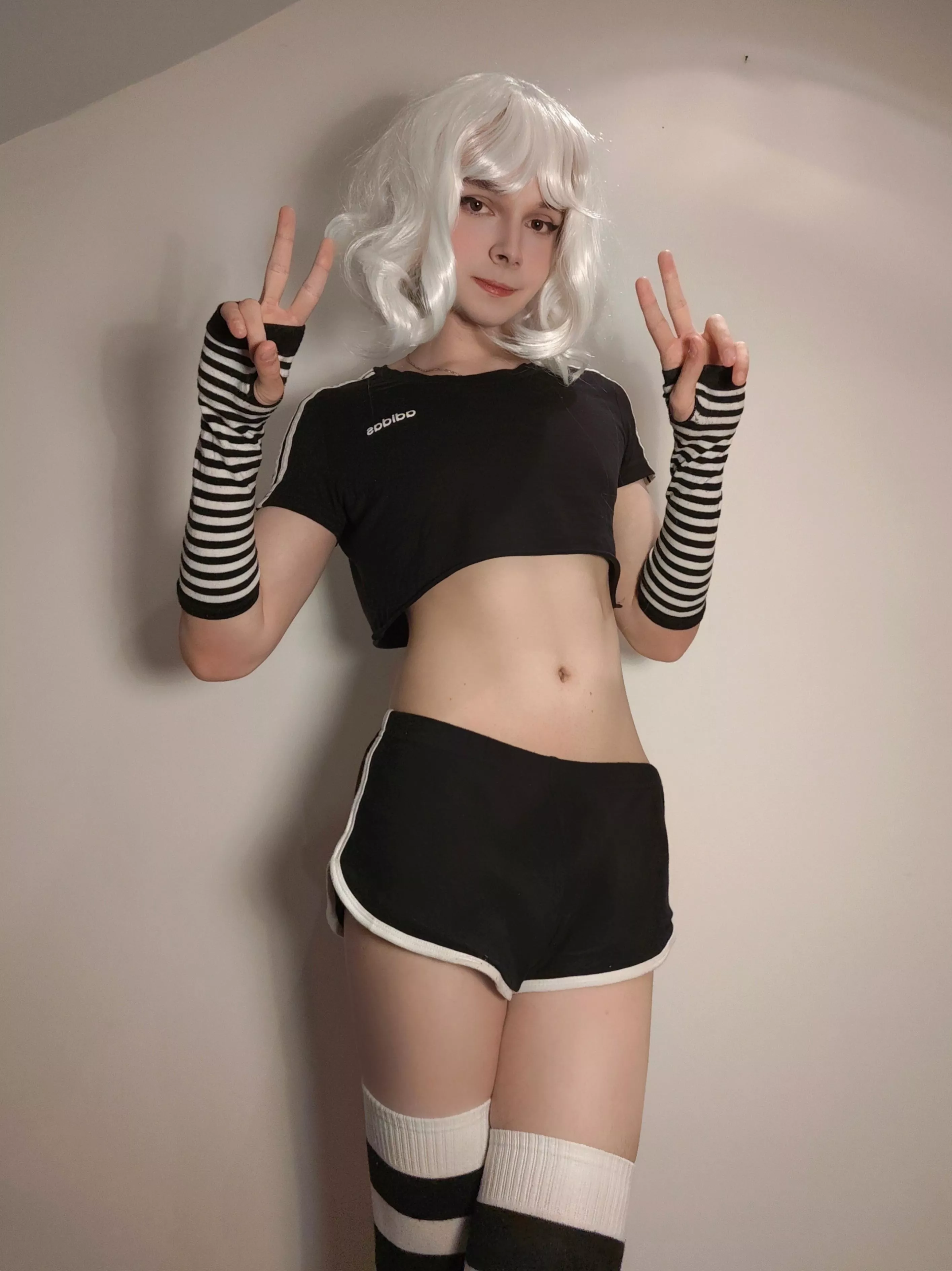 Just a femboy saying hi ❤️