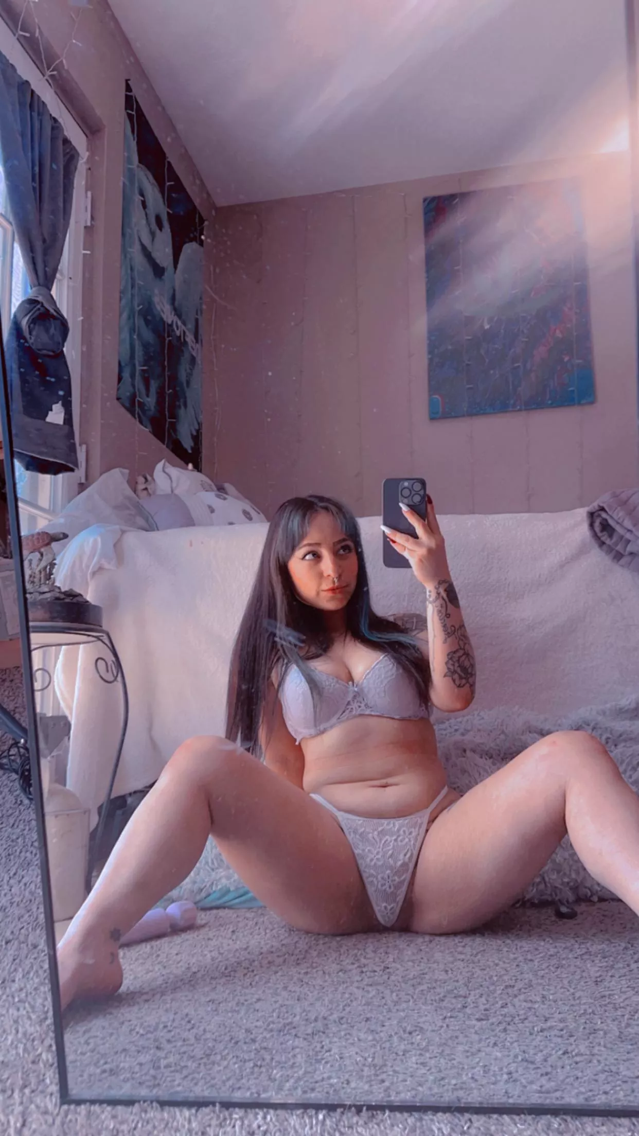 My roomie is out, you could cum around