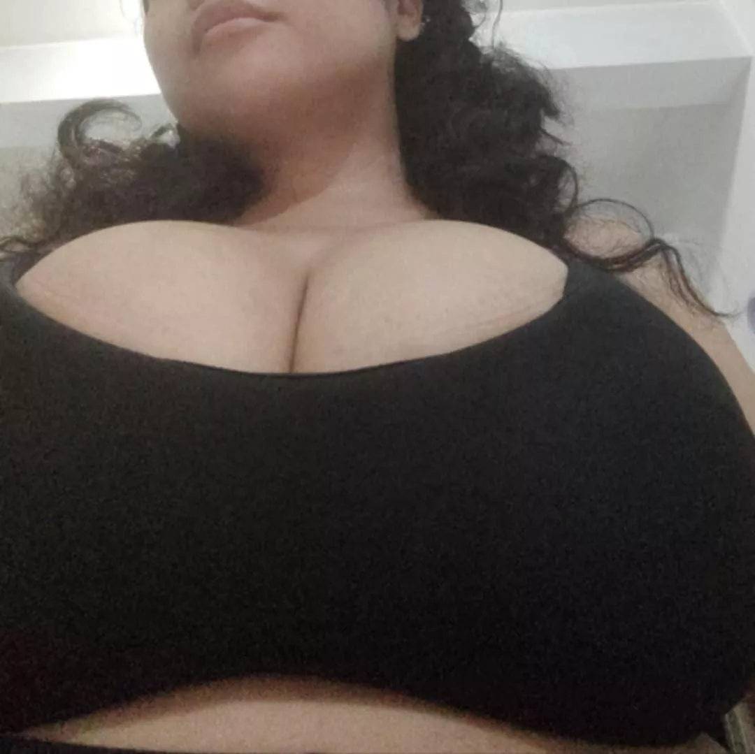 Nakakatamad maligo (f)