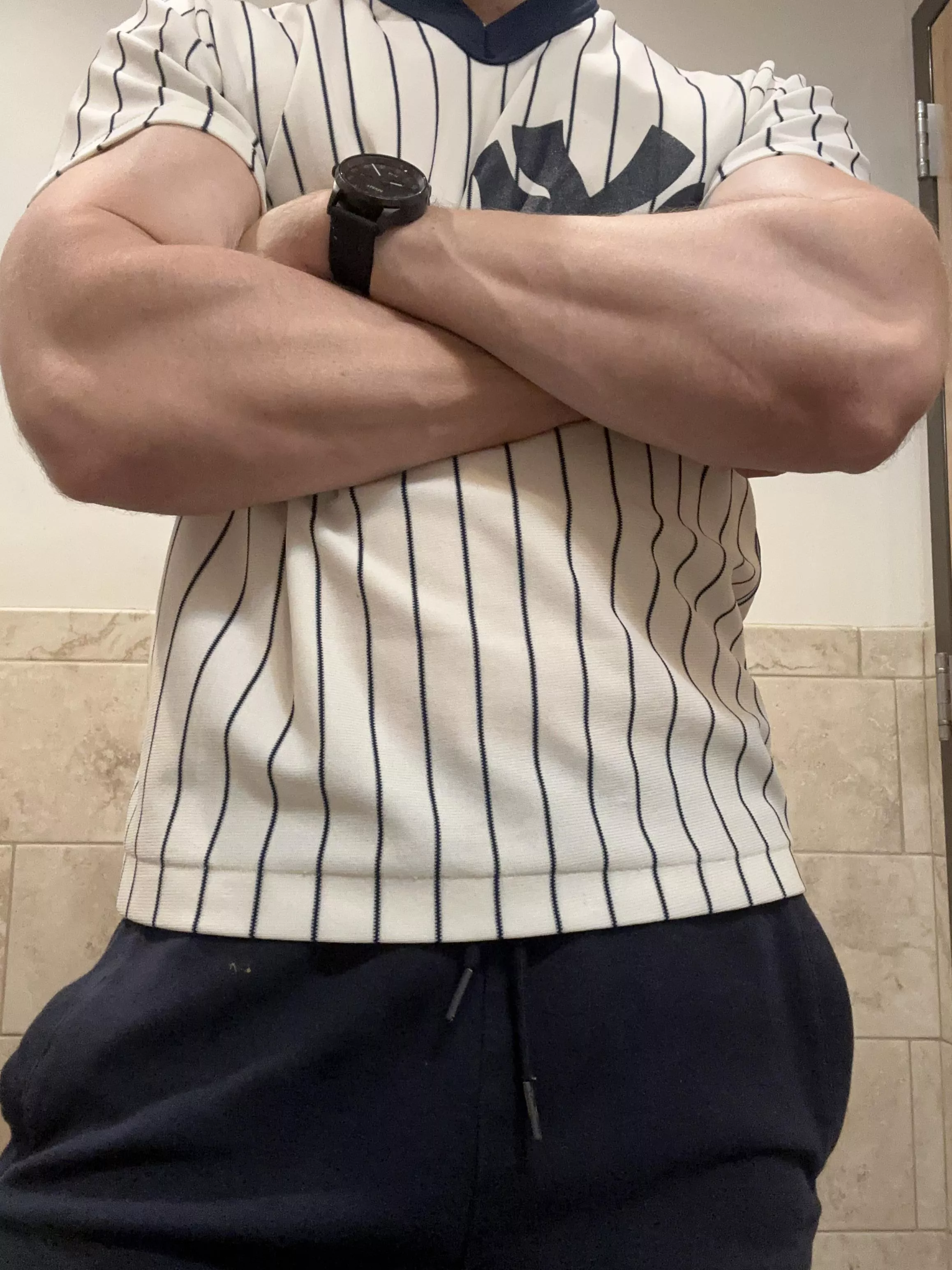 Pretending to have hot baseball player forearms 