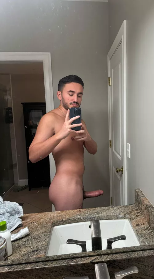 Who wants to join me in the shower ;)