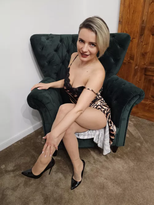 Your personal little office slut